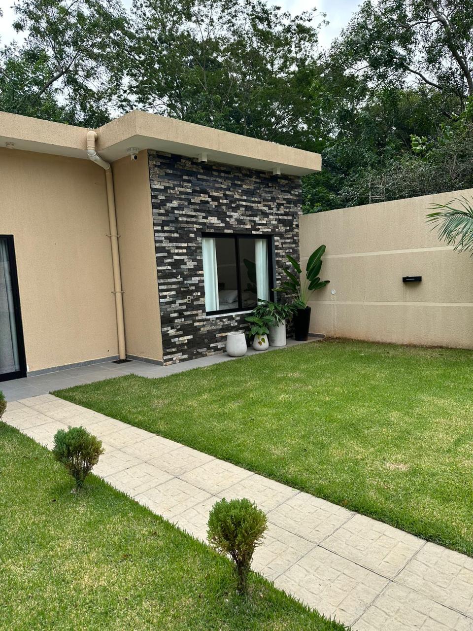 VENDO HERMOSA CASA EN SAN LORENZO — foto 2