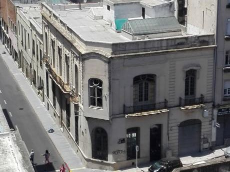 Gran Casona Esquina (ideal Empresa), Ciudad Vieja