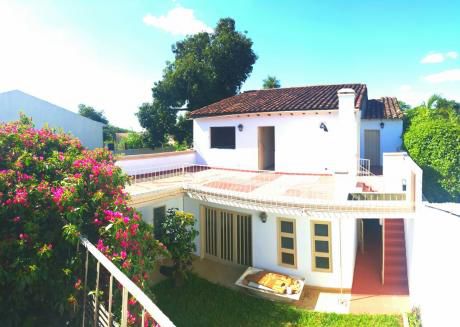 Oferta! Vendo Espectacular Casa En Barrio Jara 440 M2