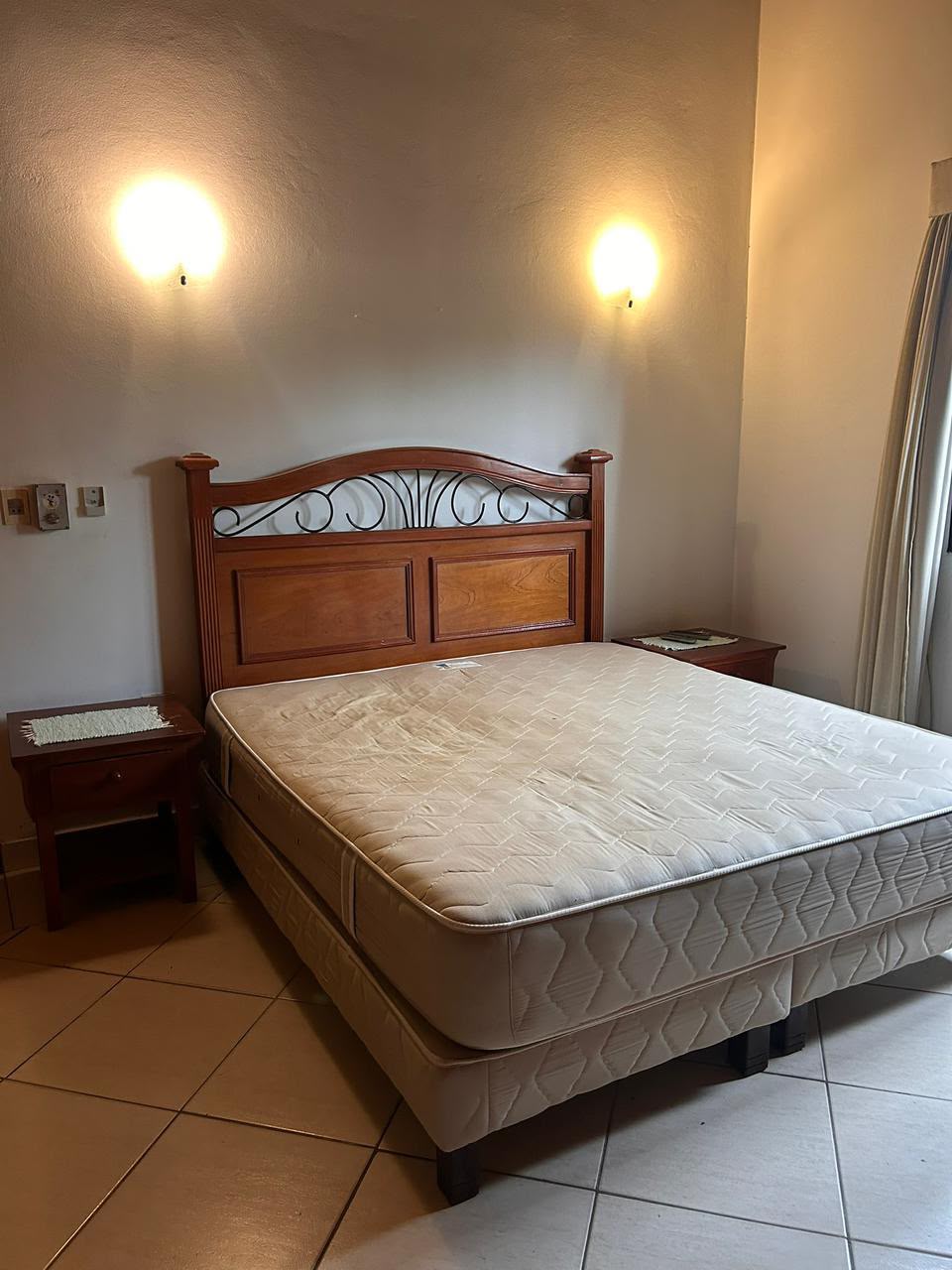 Alquilo Casa semiamoblada en Lambare zona residencial, Barrio Felicidad — foto 3