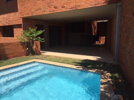 Alquilo Casa Bo Mburucuya