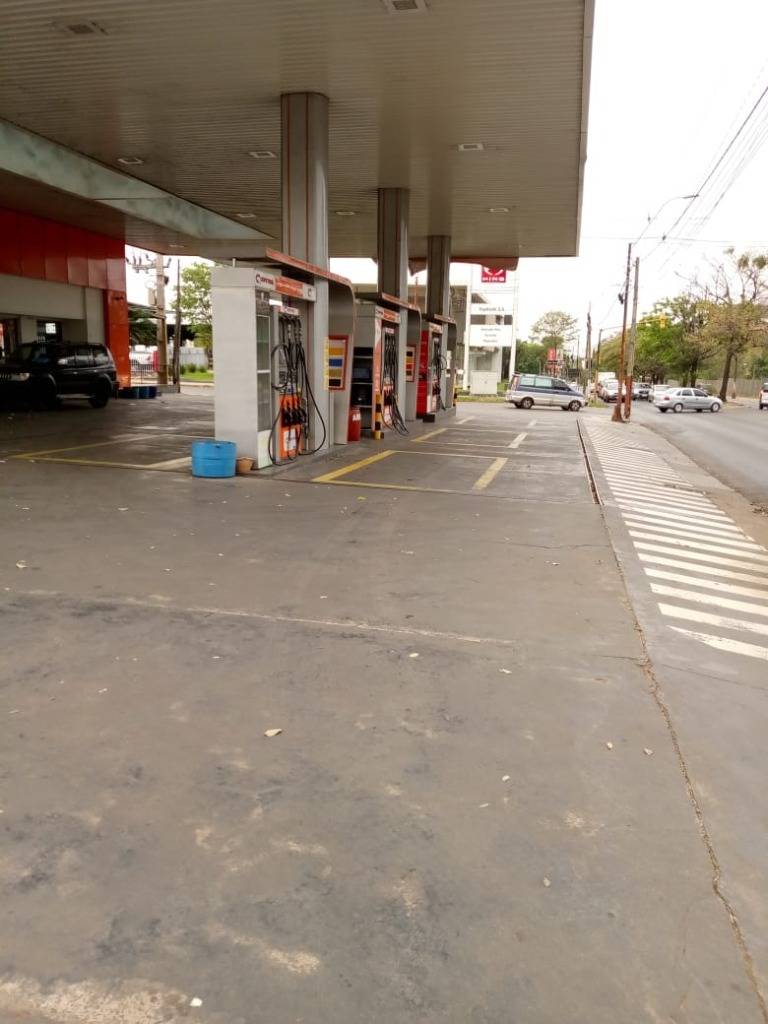 Servicentro en esquina sobre Av. Mcal. López | Fernando de l — foto 3