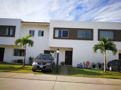 En Venta Casa Condominio Vitorno II