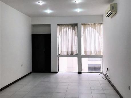 Bonito Departamento En Alquiler De 2 Dormitorios 1er Anillo Y Avenida Uruguay
