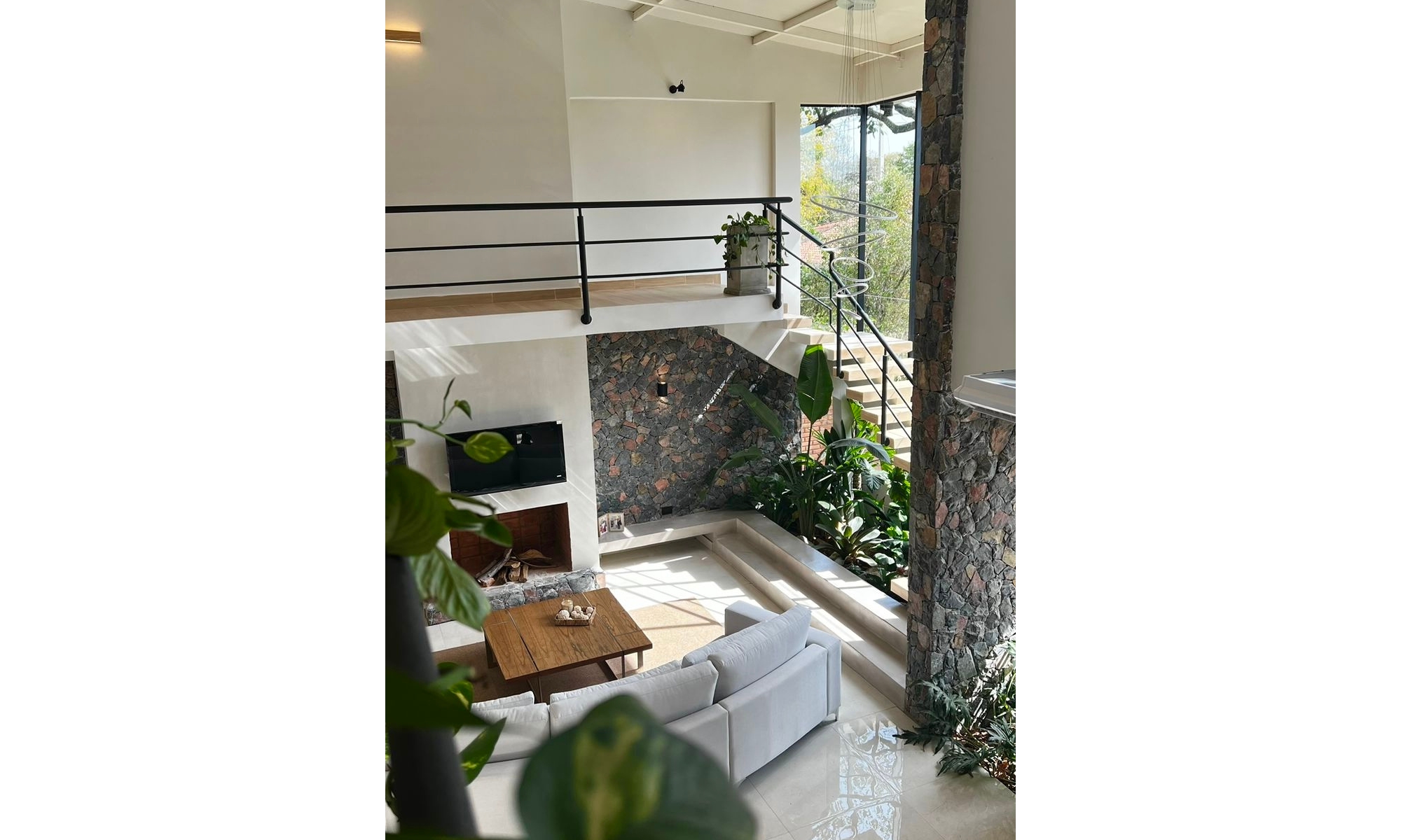 Residencia a estrenar amoblada en San Bernardino — foto 2