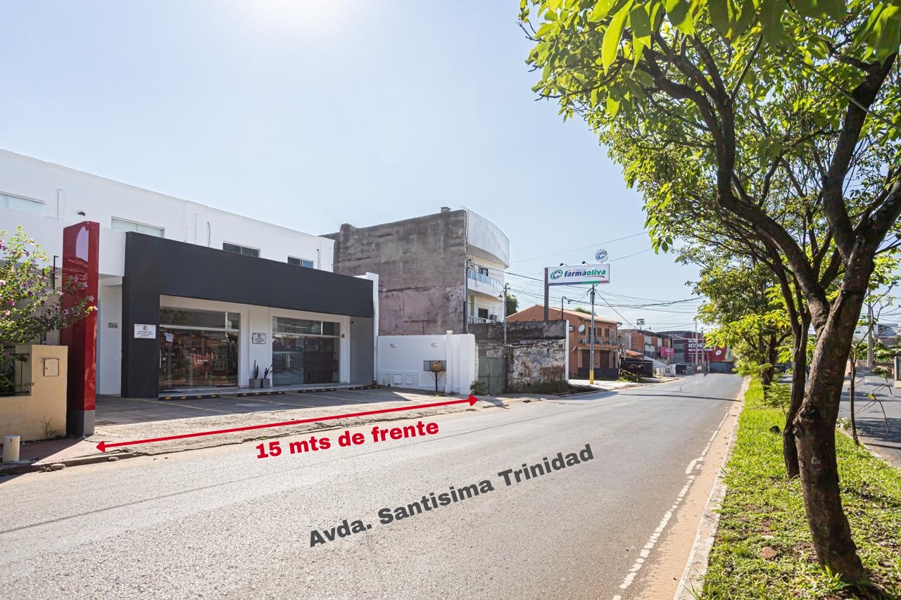 EN VENTA – PROPIEDAD COMERCIAL / RESIDENCIAL SOBRE AVDA. SANTÍSIMA TRINIDAD — foto 2