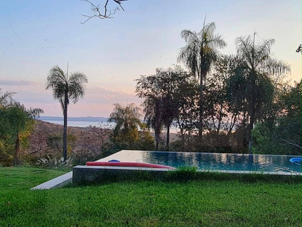 Impresionante propiedad de 8,7 has con vistas al lago - Ciervo Cua — foto 3