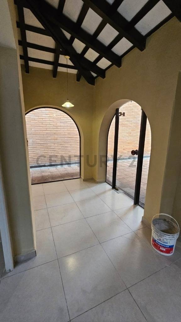 Alquilo amplia residencia para uso comercial en Ciudad Nueva — foto 3
