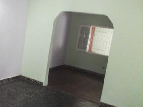Se Vende Casa De 372 M2. En San Lorenzo, Barrio Santo Rey