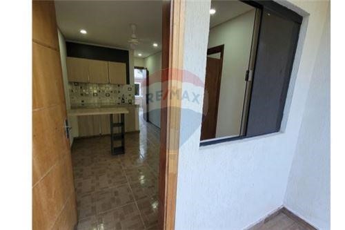 Casa-Venta-A 300 m de la Ruta N° 1 y rotonda Acceso Sur, Tape Tuja, Itá, Central — foto 2