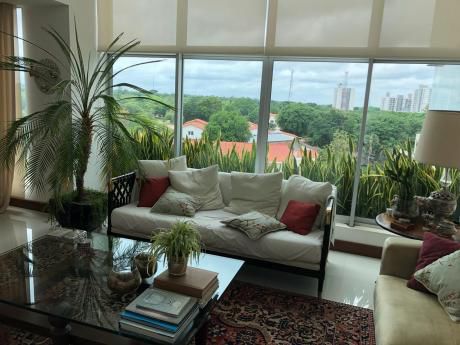 Hermoso Penthouse