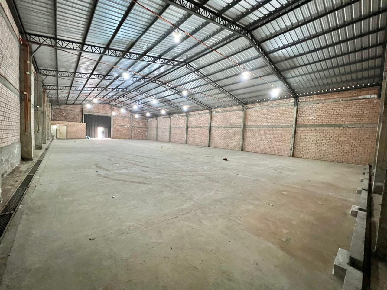 En Alquiler Depósito De 666 M2 En Mariano Roque Alonso A323- — foto 2