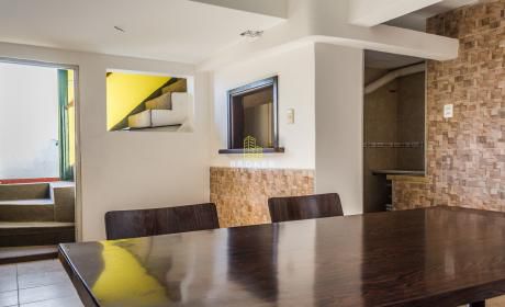 Apartamento De 3 Dormitorios En Buceo Con La Comodidad De Una Casa.