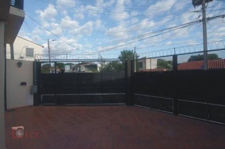 Dúplex A Estrenar En Lambare, Zona Hipermercado Pueblo Terreno: 120 M2 (8 X 15