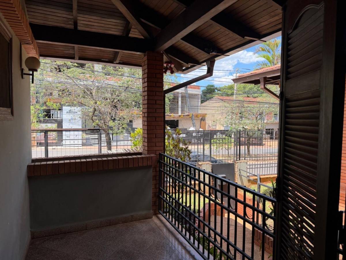 Casa en venta en Mburucuyá