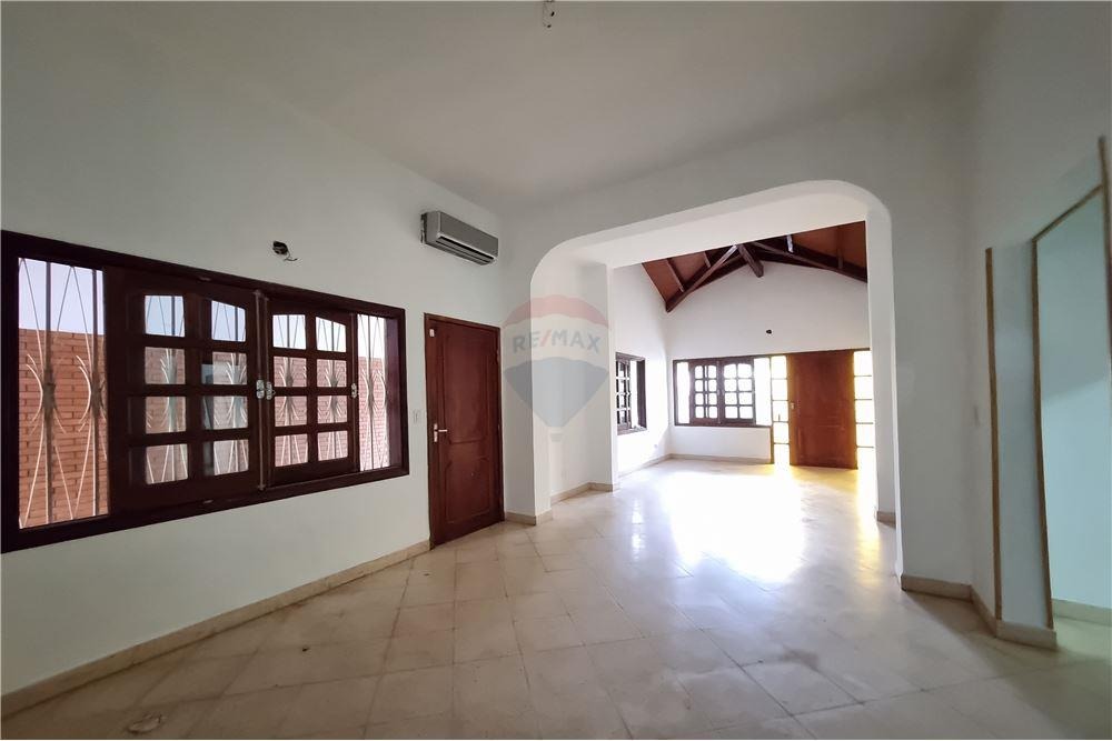Casa - Alquiler - Paraguay Central San Lorenzo — foto 2