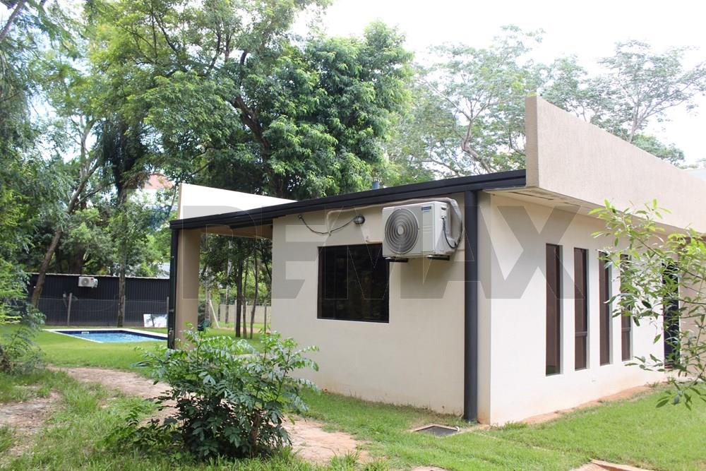 En Venta -Casa - San Bernardino, Cordillera, Paraguay — foto 2