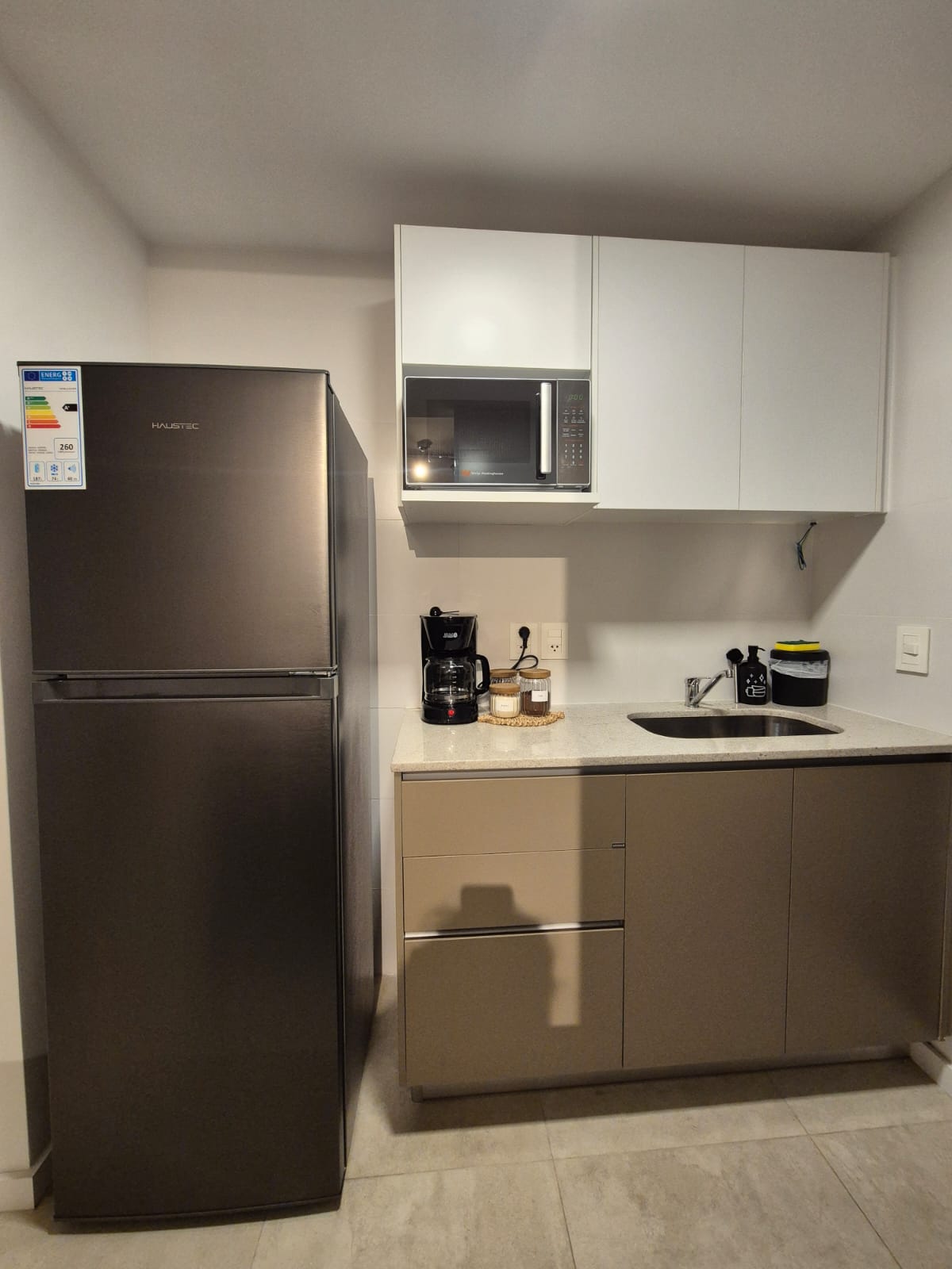 ALQUILER DE DEPARTAMENTO AMOBLADO EN EDIFICIO FEEL — foto 2