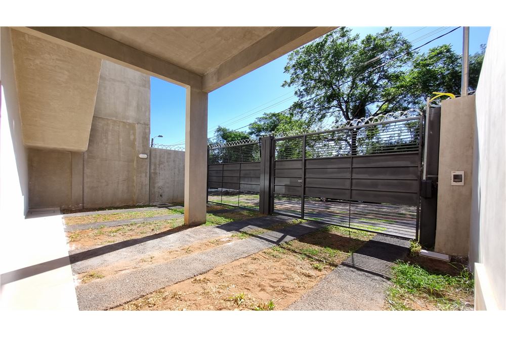 Alquilo duplex en Lambare - Zona Yacht — foto 2
