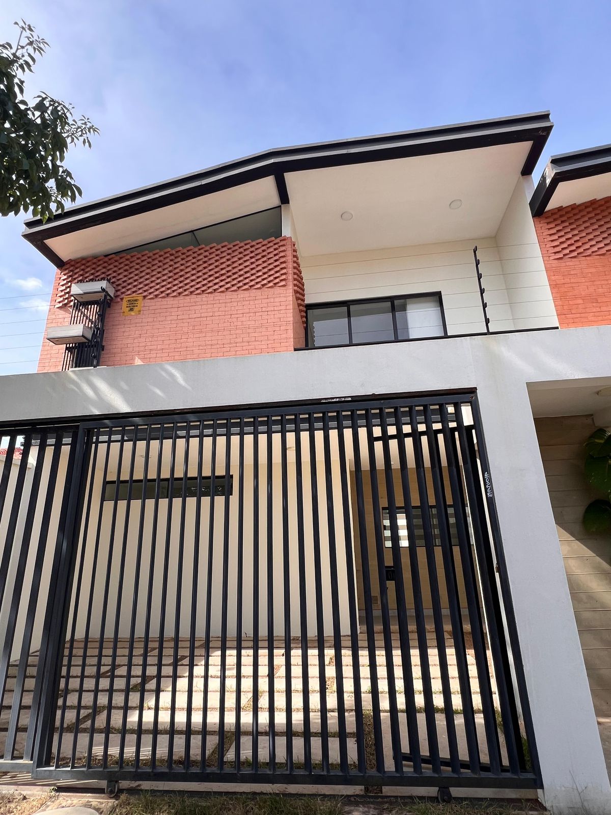  CASA EN VENTA – BARRIO CALIFORNIA, ZONA OESTE