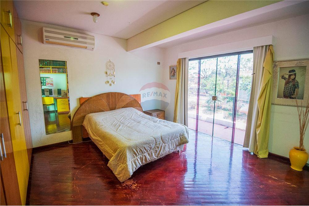 Residencia - Alquiler - San Lorenzo, Paraguay — foto 2