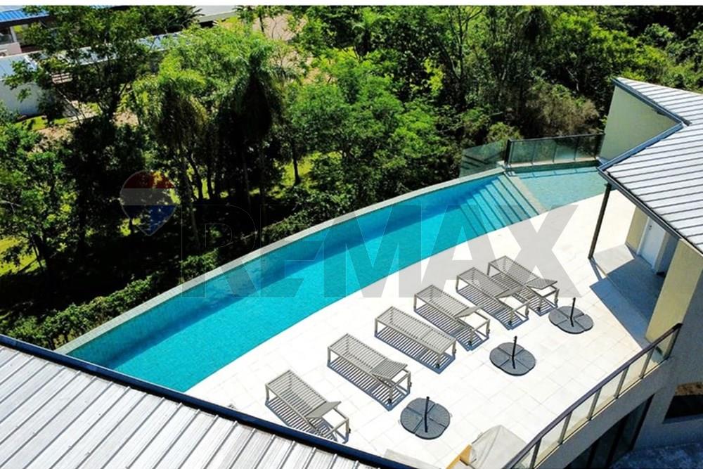 Casa - Alquiler - San Bernardino, Paraguay — foto 3