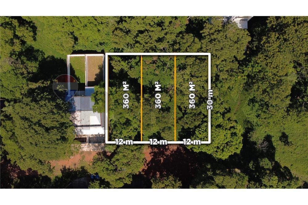 Se venden 3 terrenos e/ el barrio cerrado Plaza de los Mangos y el Colegio SEK. — foto 3