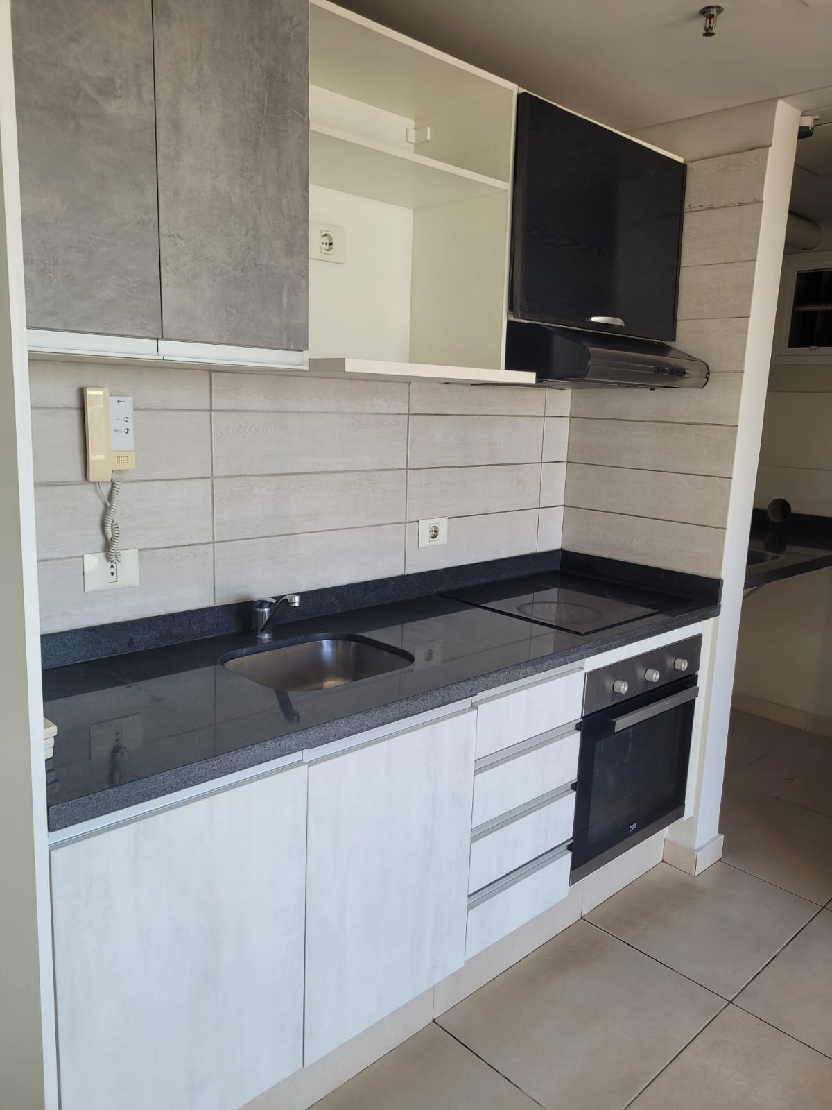 Alquilo departamento 2 dormitorios + escritorio — foto 2
