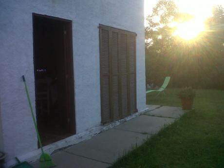 Venta Casa De Dos Plantas, Excelente Estado