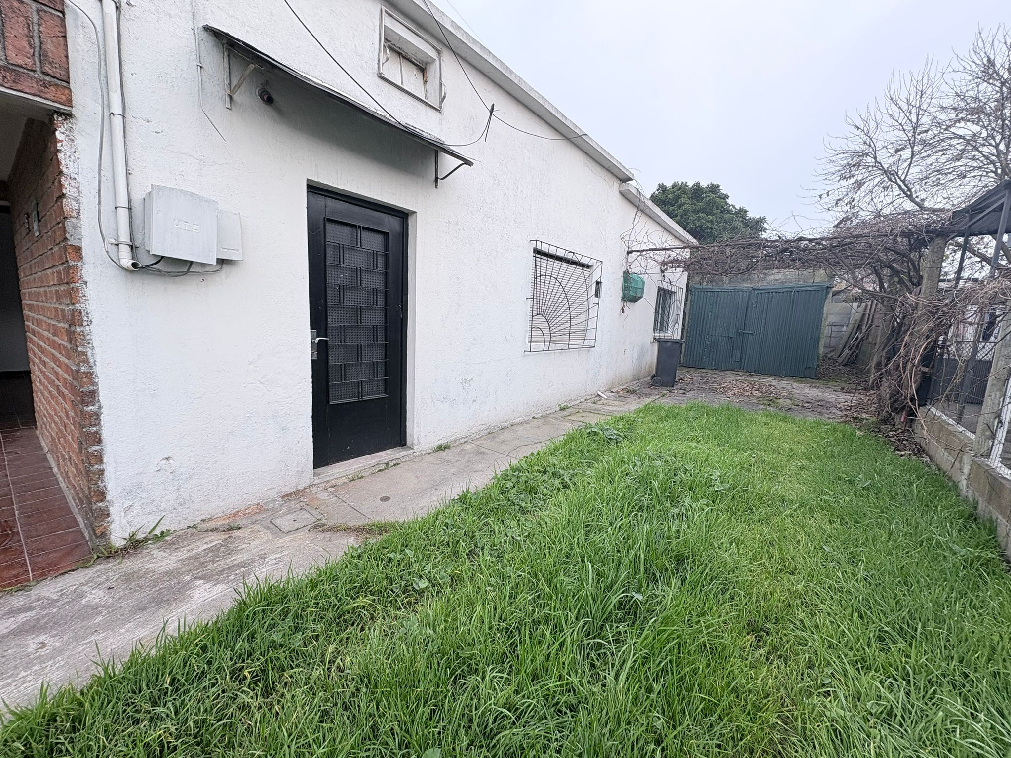 Casa Con Garaje En Pando