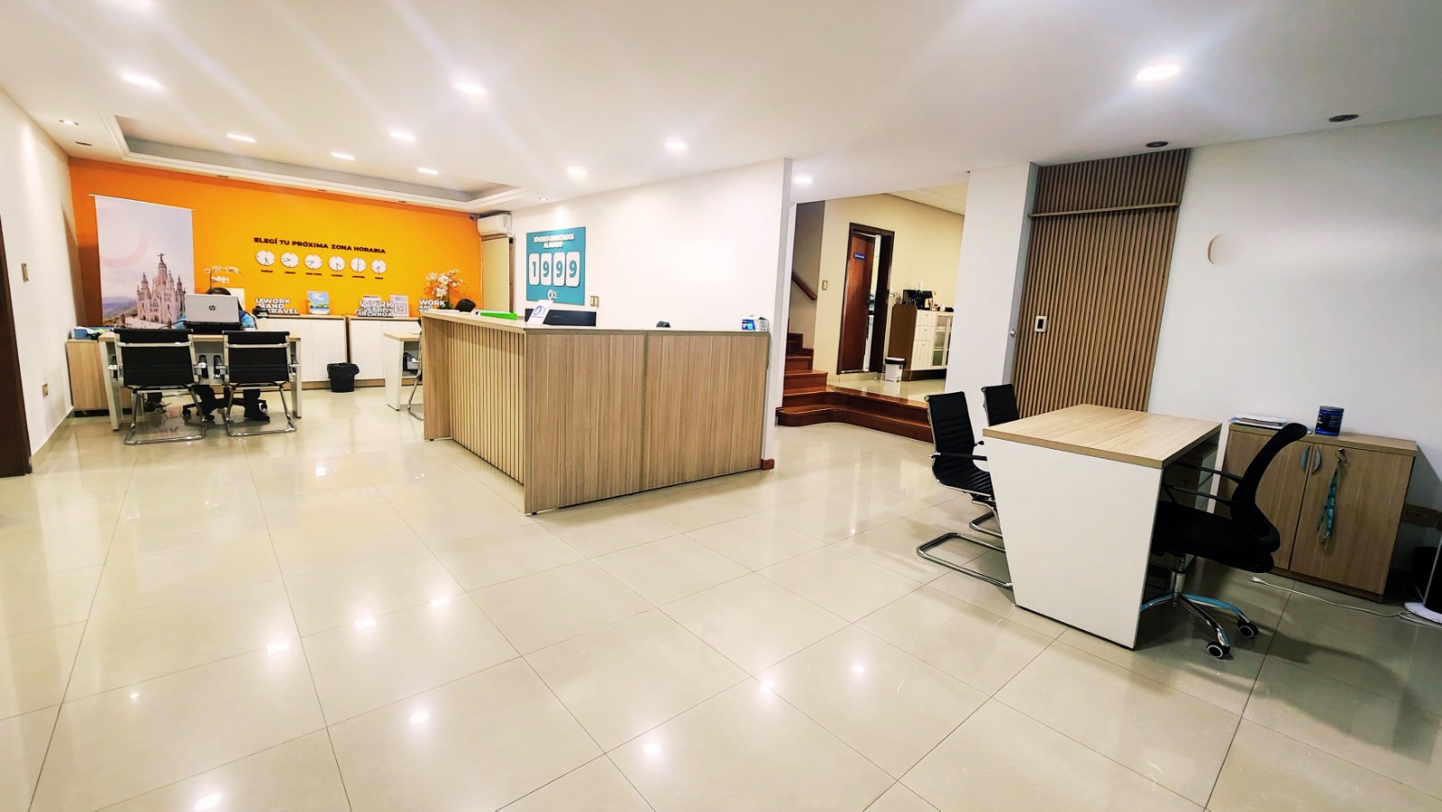 ALQUILO RESIDENCIA PARA OFICINA EN LOS LAURELES — foto 2