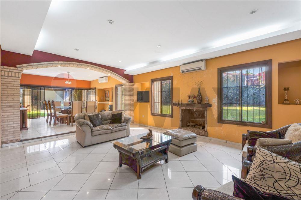 Casa - Venta - Lambaré, Central, Paraguay — foto 2