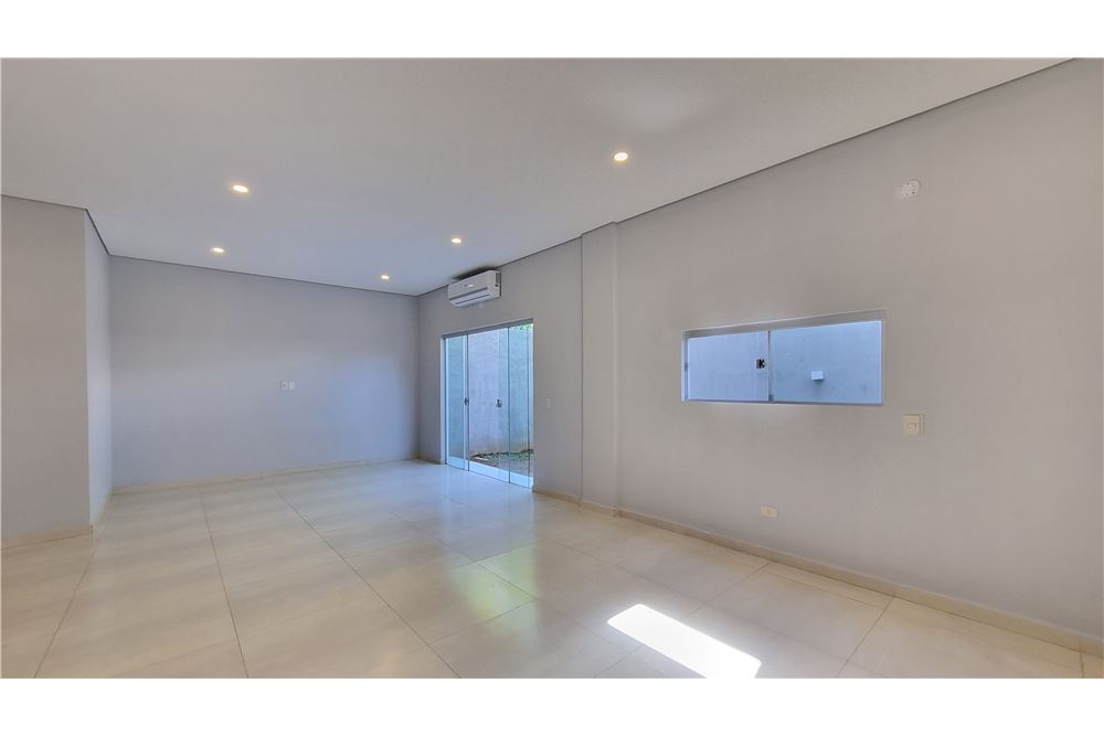 ALQUILO DUPLEX EN LAMBARE — foto 2