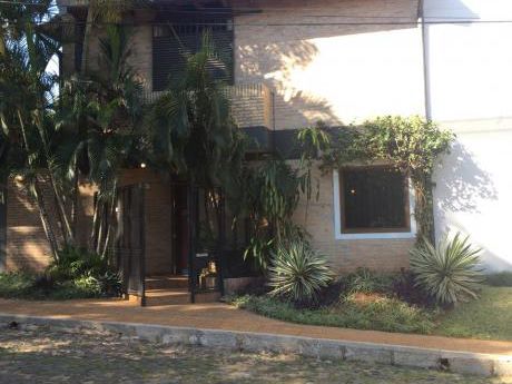 Alquilo Duplex Barrio Mburucuja