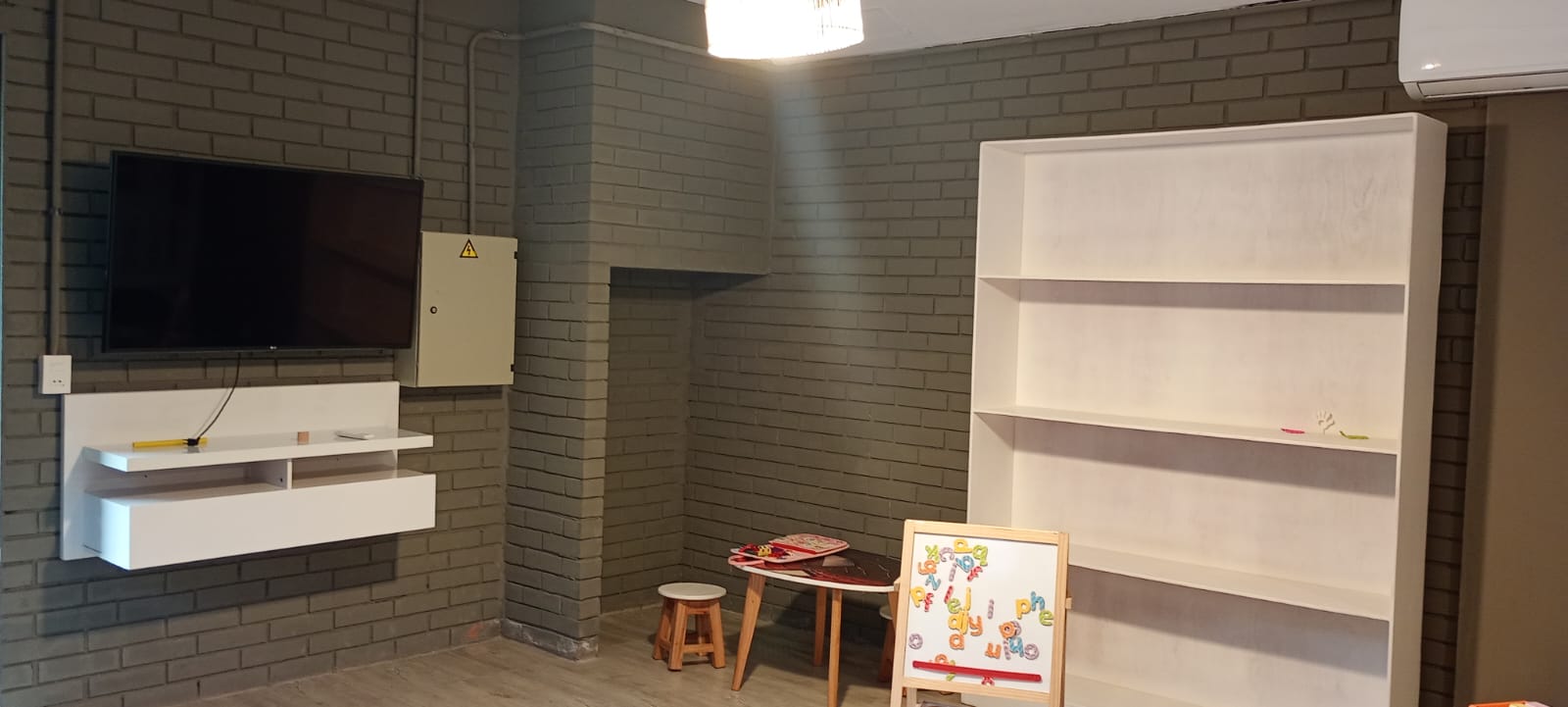 ALQUILO DEPARTAMENTO AMOBLADO EN LUQUE — foto 2