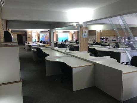 Amplia Oficina Corporativa Amoblada En Villa Elisa