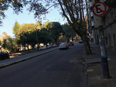 Venta Apto 3 Dorm, 2 Baños, Parque Rodo Reciclado A Nuevo