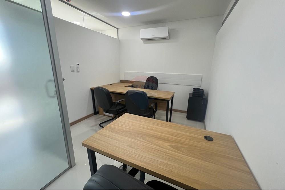 Alquilo oficina amoblada en Trading Park — foto 3