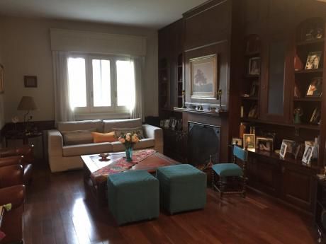 Impecable Casa Av Bolivia