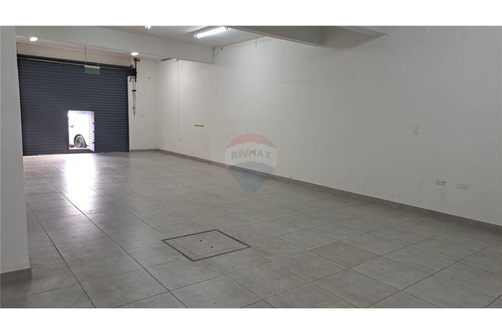 ALQUILO SALON COMERCIAL EN VILLA AURELIA!! — foto 2