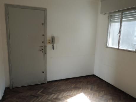 Colonia Y Gaboto. 1 Dormitorio. Cordón