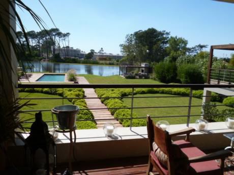 Excelente Calidad, Con Vista Al Lago.