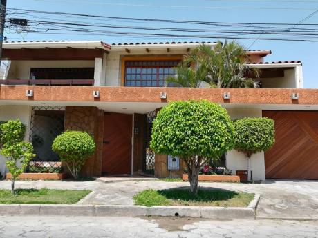¡en Zona Madre India! Casa En Alquiler