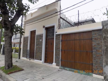 Muy Linda Casa En El Cerro. Reciclada A Nuevo