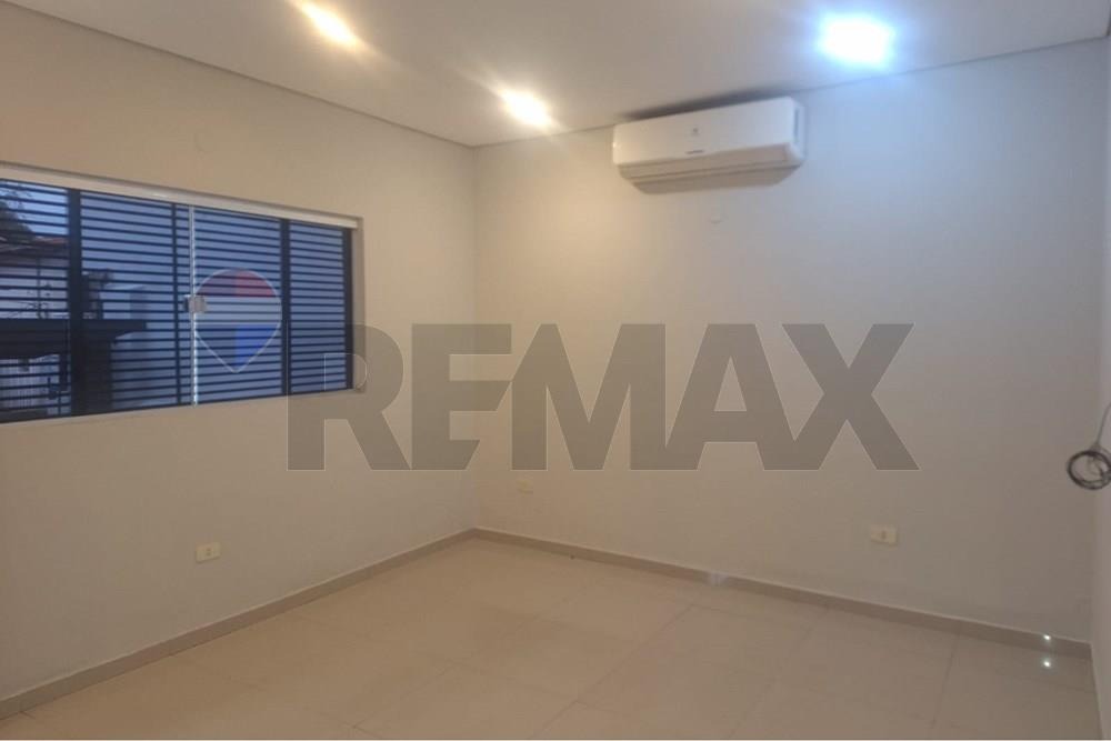 ALQUILO HERMOSO CHALET EN SAN VICENTE – ASUNCIÓN — foto 3