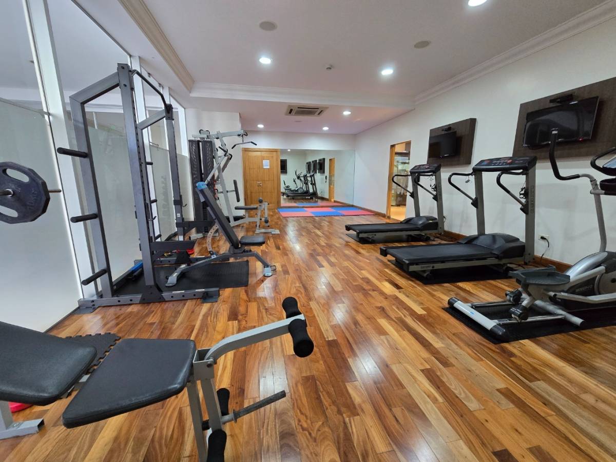 AMPLIO DEPARTAMENTO CON 3 SUITES EN AV SANTA TERESA — foto 3