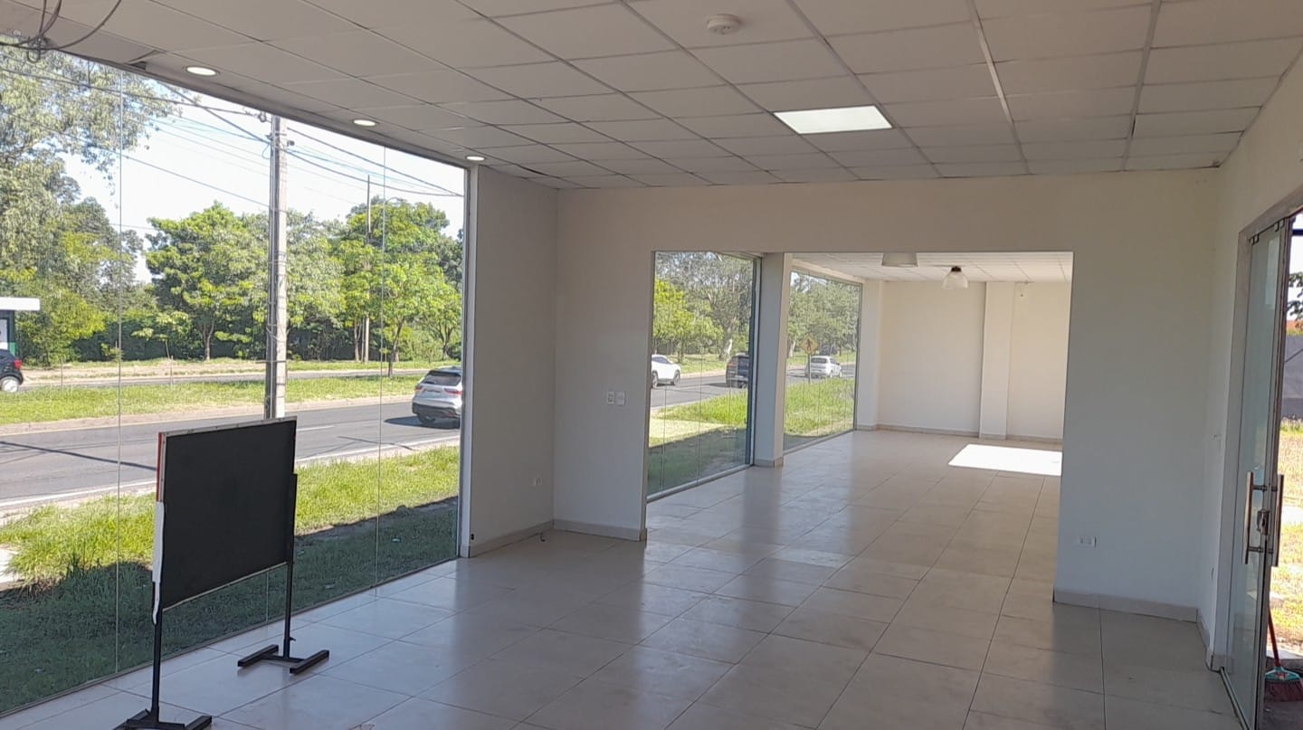 ALQUILO TERRENO SOBRE AVDA MADAME LYNCH — foto 2