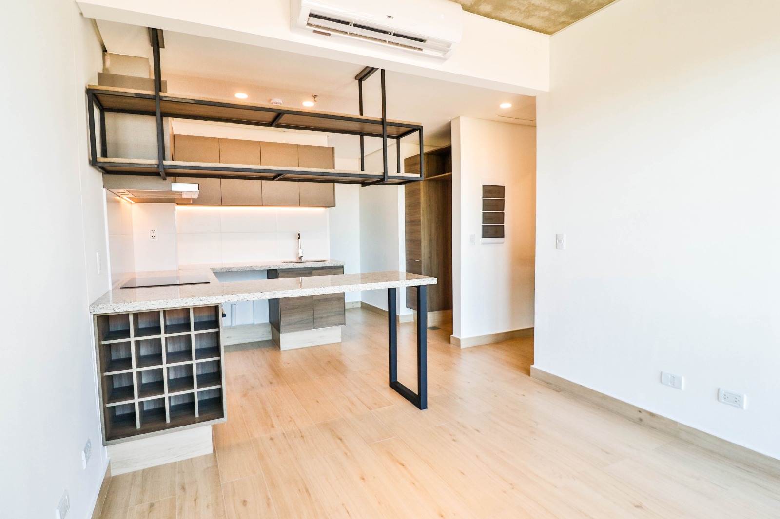 Dpto. de 1 dormitorio en Las Lomas (zona Shop. Del Sol) — foto 3