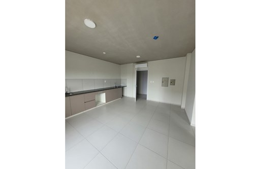 ALQUILO DEPARTAMENTO A ESTRENAR EN LUQUE — foto 2
