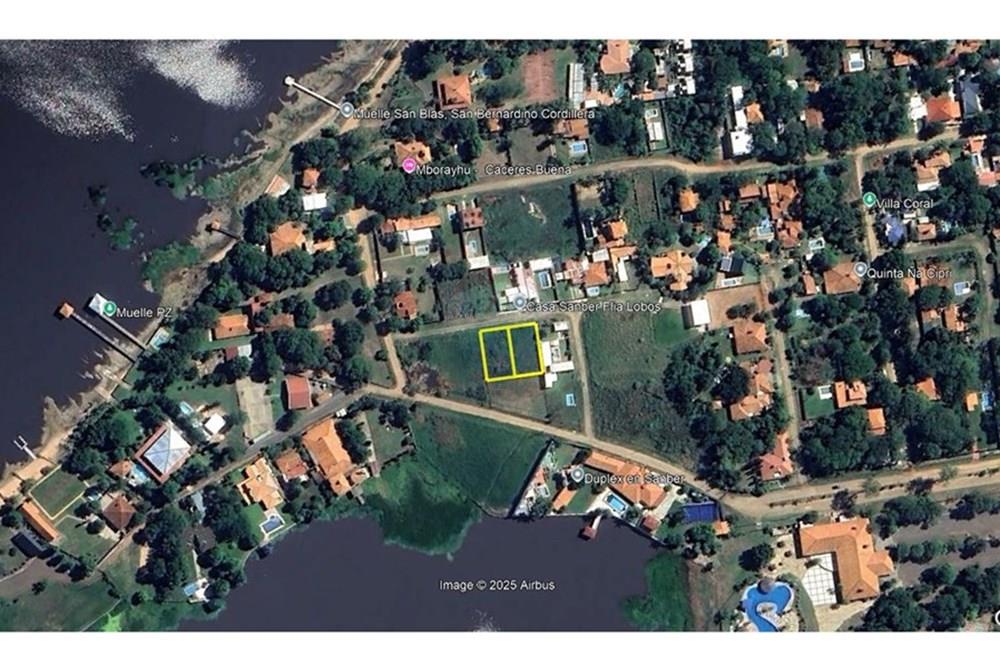 TERRENO DE 1020 M2 A 1 CUADRA DEL LAGO — foto 3